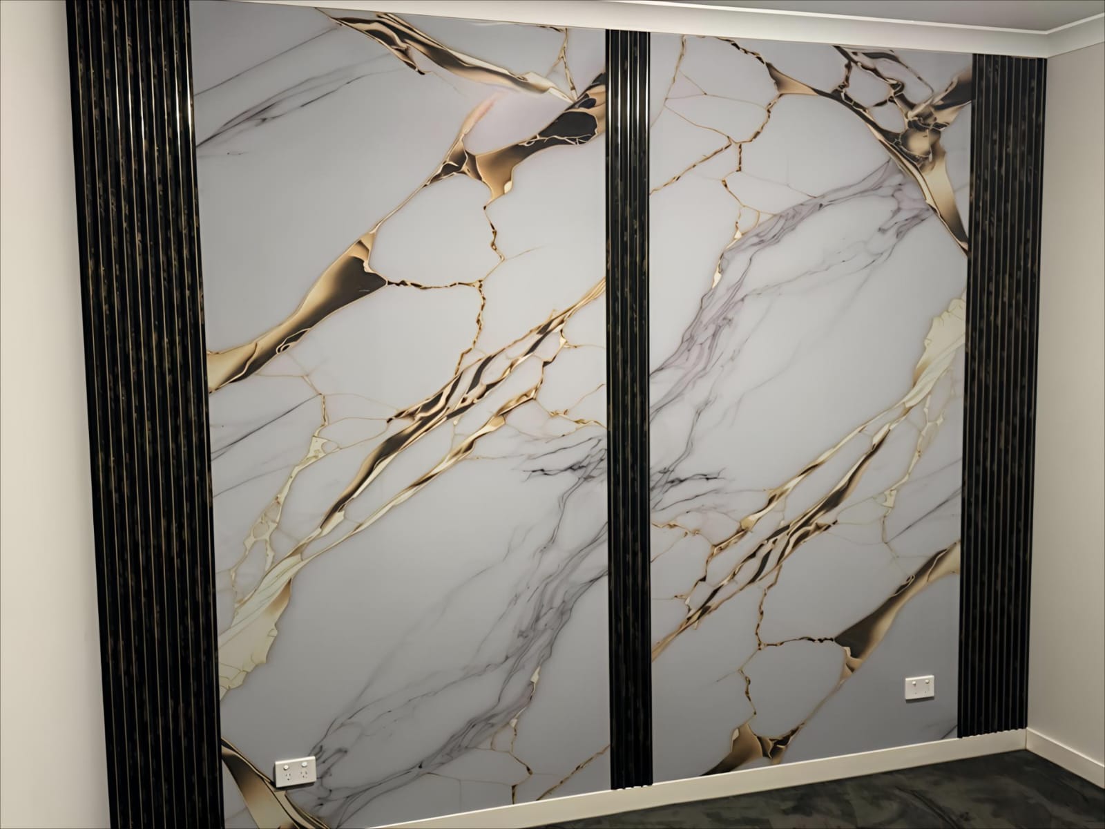 Crystle Gold UV Panel detail view Melbourne | THQ